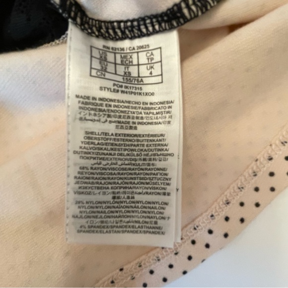 NWT Guess Mini Dot Peplum Feminine Lace Flirty Tank Top Size XS - Picture 16 of 16